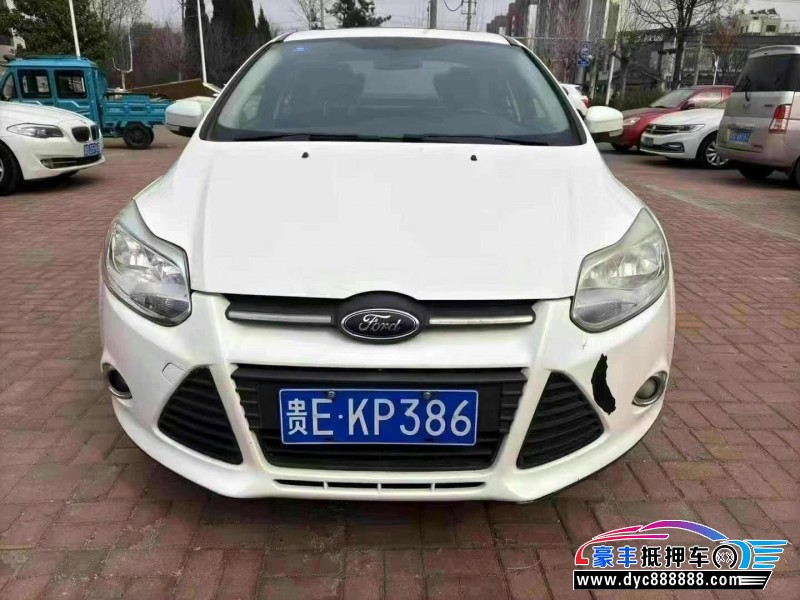 15年福特福克斯轿车抵押车出售