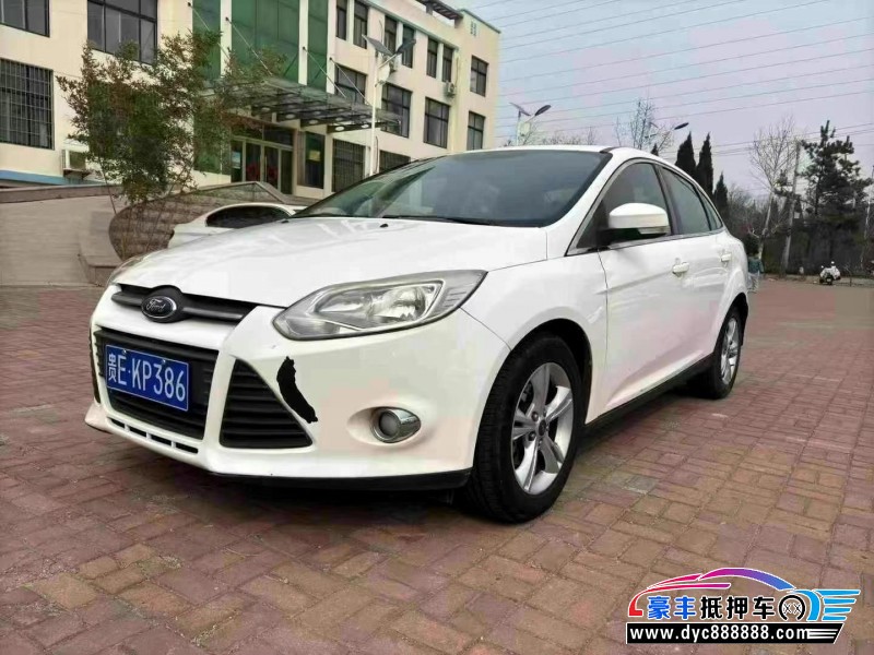 15年福特福克斯轿车抵押车出售