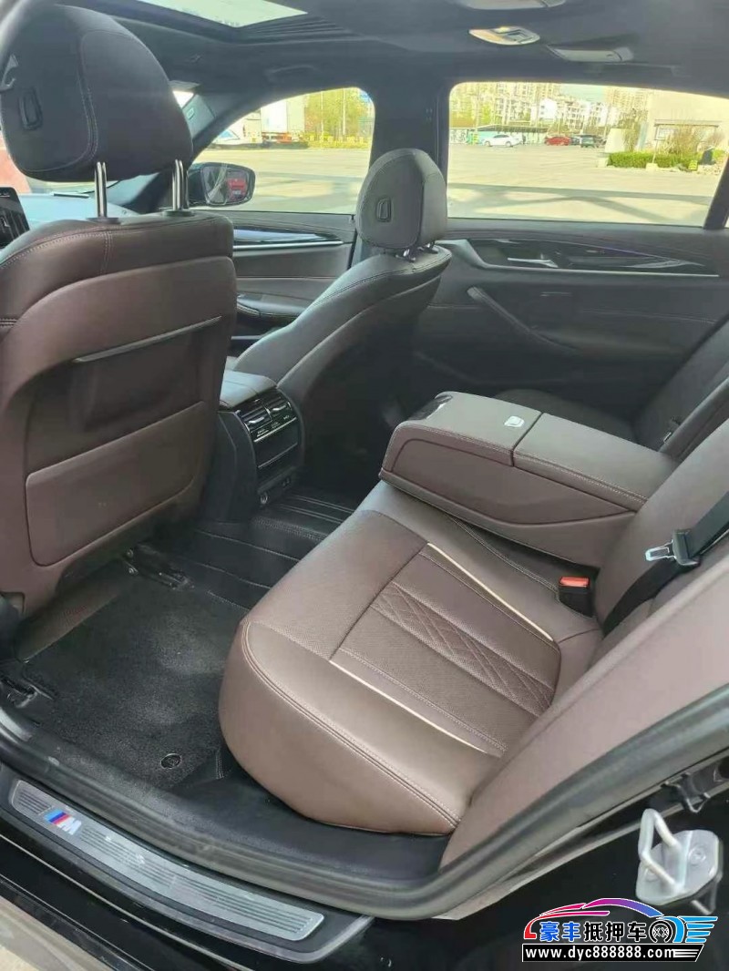 23年宝马5系轿车抵押车出售