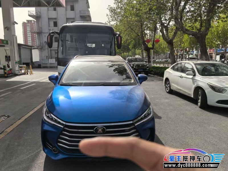 18年比亚迪宋轿车抵押车出售