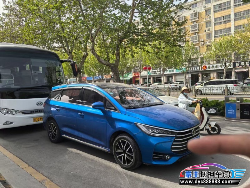 18年比亚迪宋轿车抵押车出售