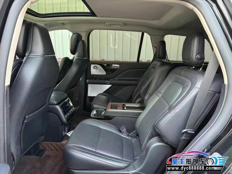 21年林肯飞行家轿车抵押车出售