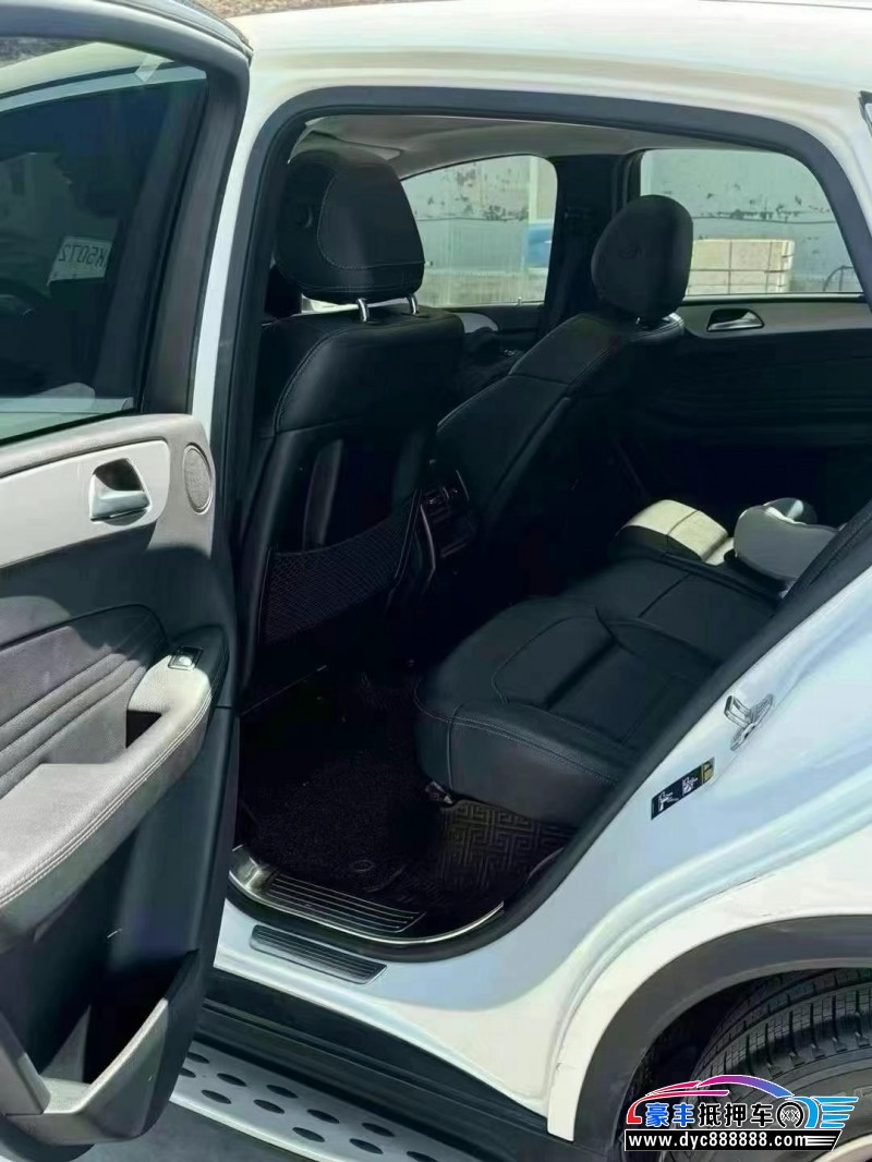 19年奔驰GLE轿车抵押车出售