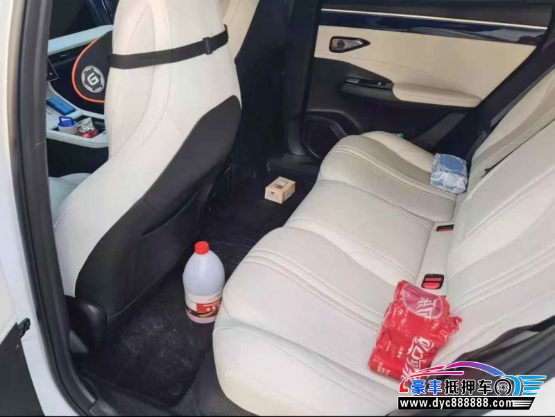 23年吉利银河L7轿车抵押车出售