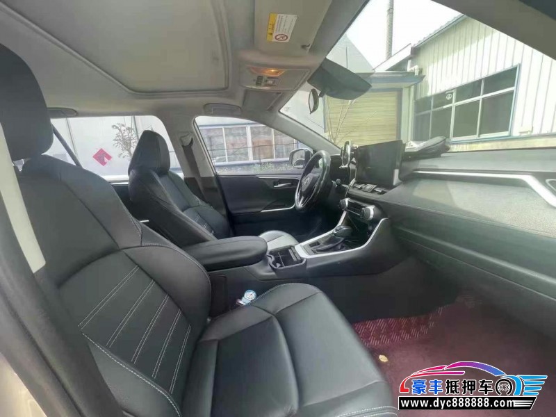 21年丰田威兰达轿车抵押车出售