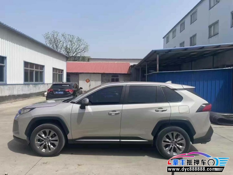 21年丰田威兰达轿车抵押车出售