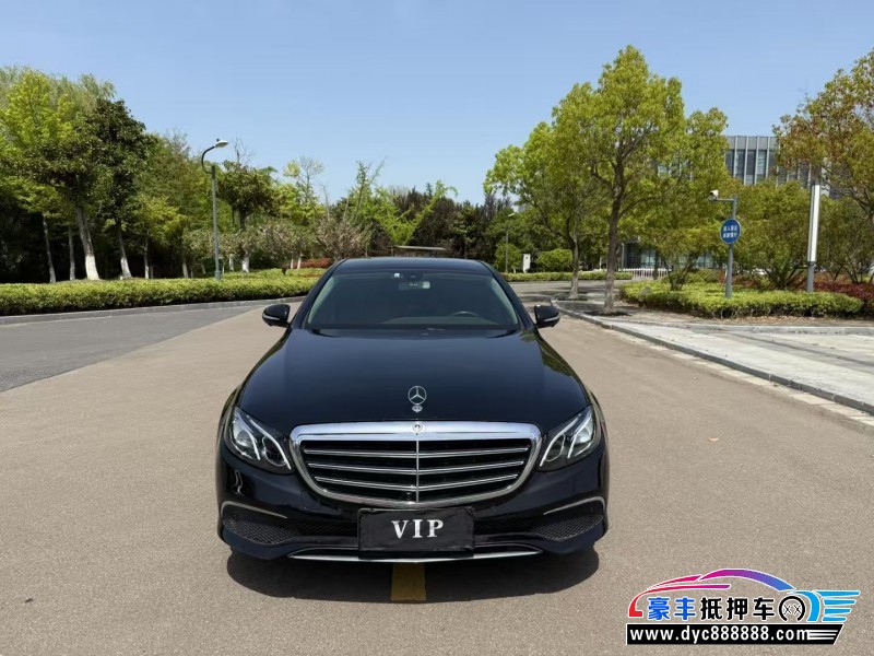 20年奔驰E轿车抵押车出售