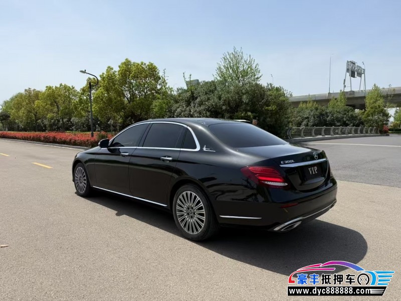 20年奔驰E轿车抵押车出售