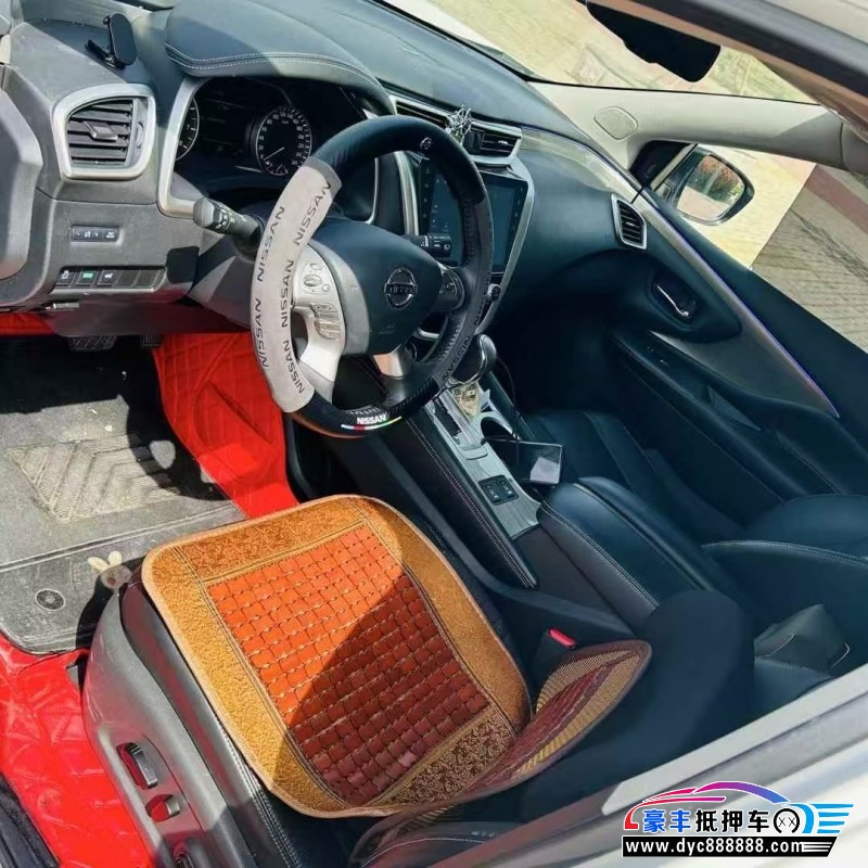 21年日产楼兰轿车抵押车出售