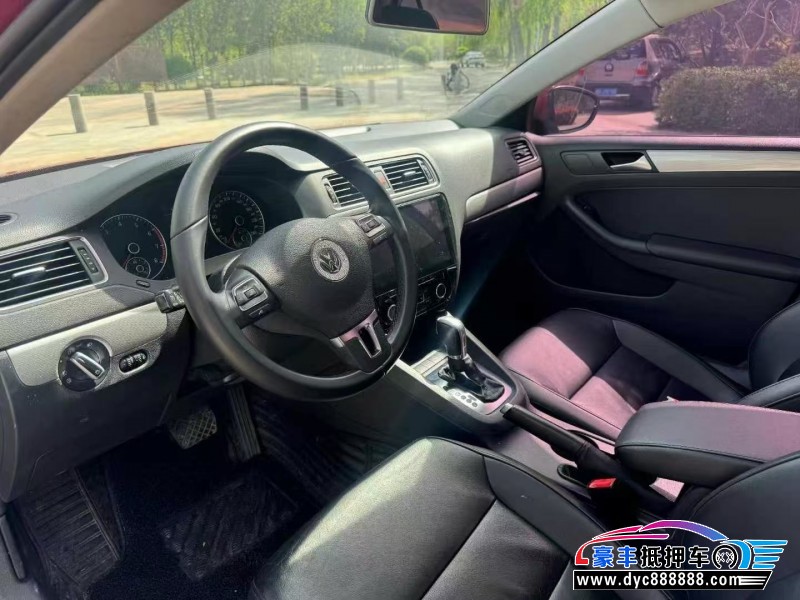 15年大众速腾轿车抵押车出售