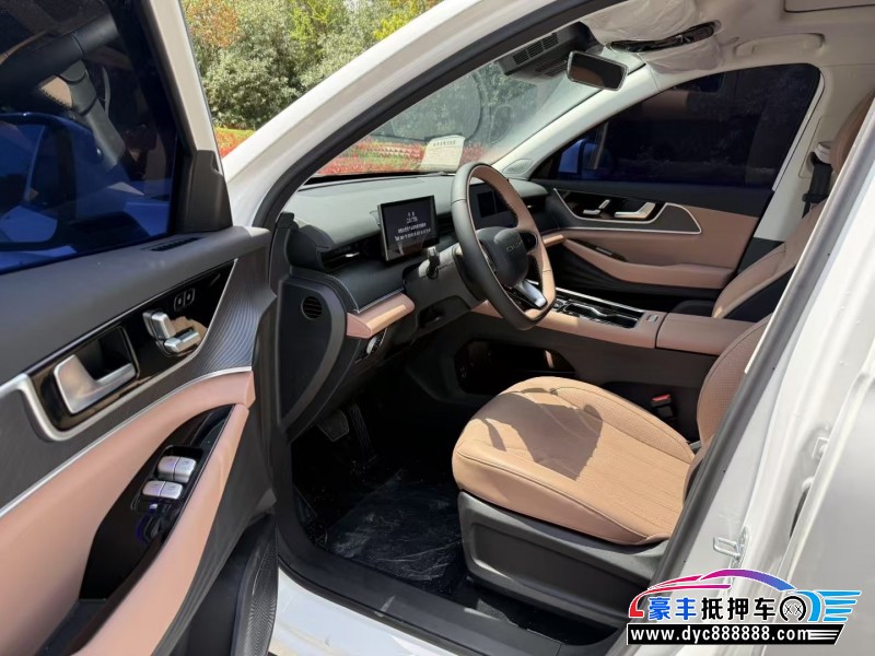 24年奇瑞瑞虎8轿车抵押车出售