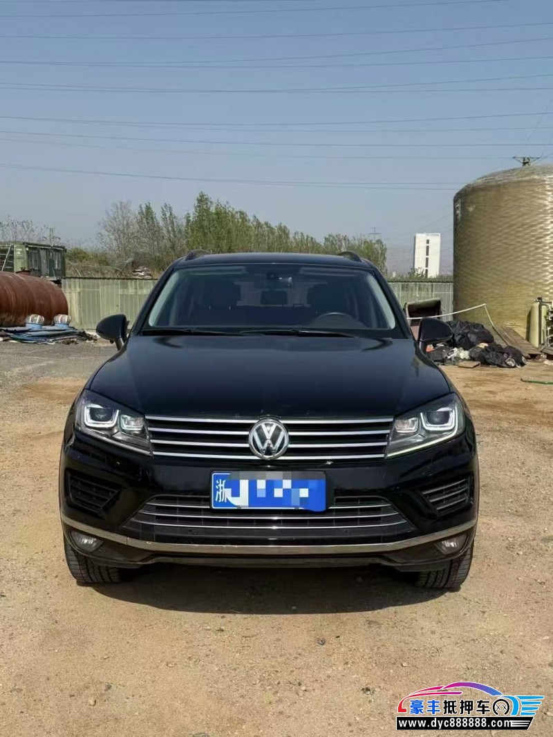 18年大众途锐轿车抵押车出售