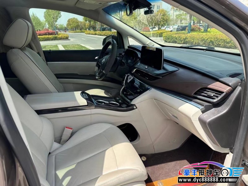 21年别克GL8轿车抵押车出售