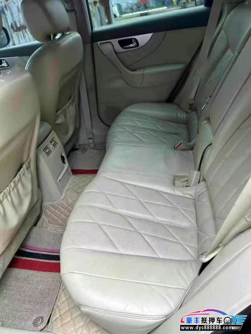 13年英菲尼迪FX35轿车抵押车出售