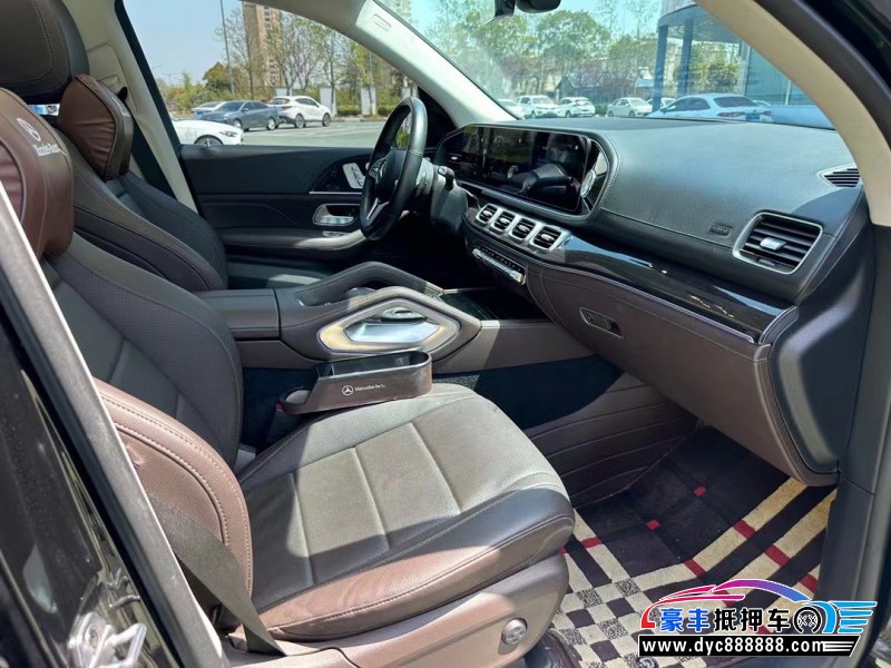 22年奔驰GLS轿车抵押车出售