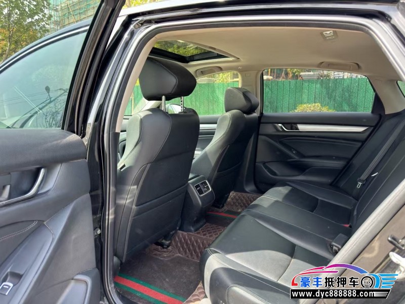 20年本田雅阁轿车抵押车出售