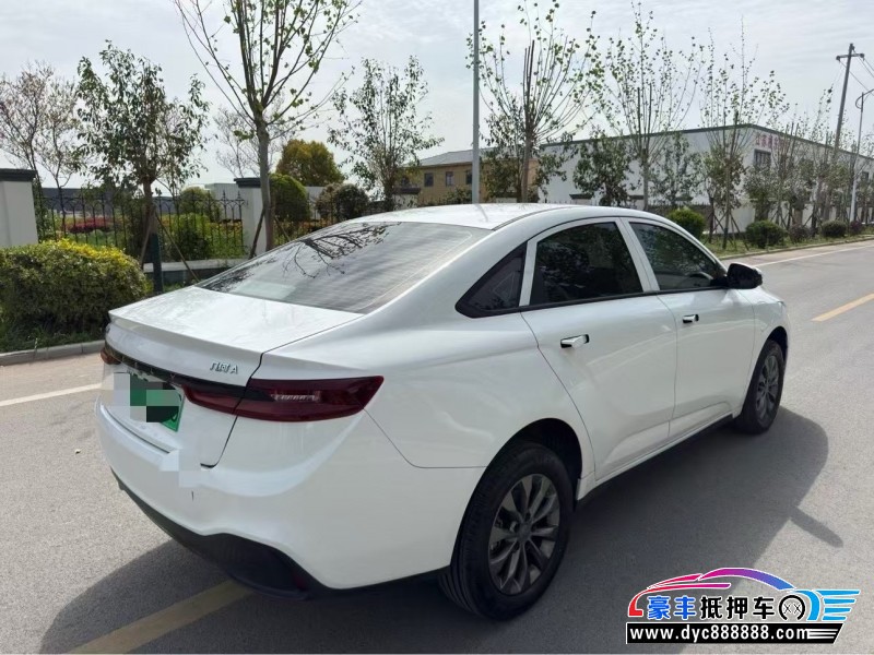 24年吉利几何轿车抵押车出售