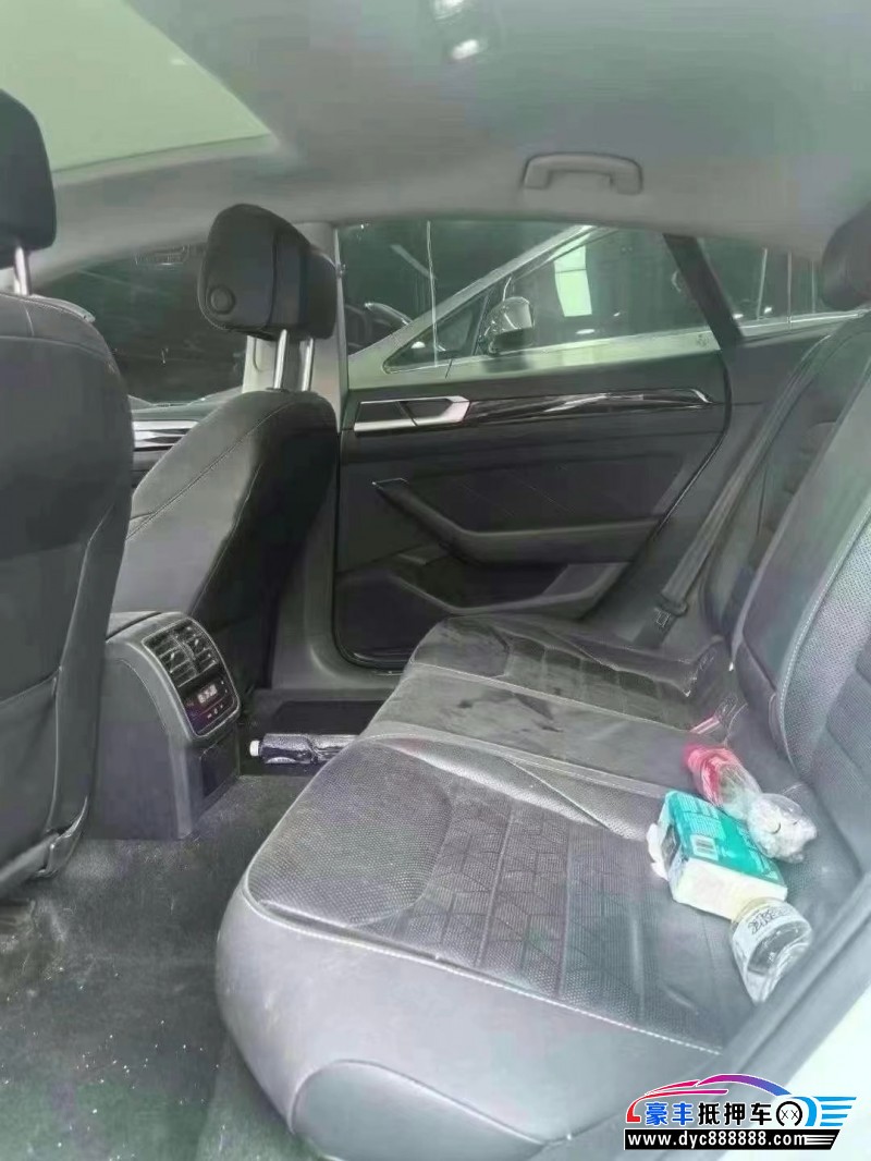 21年大众CC轿车抵押车出售