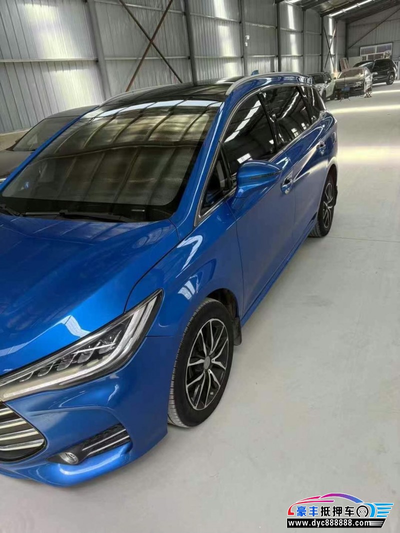 17年比亚迪宋轿车抵押车出售