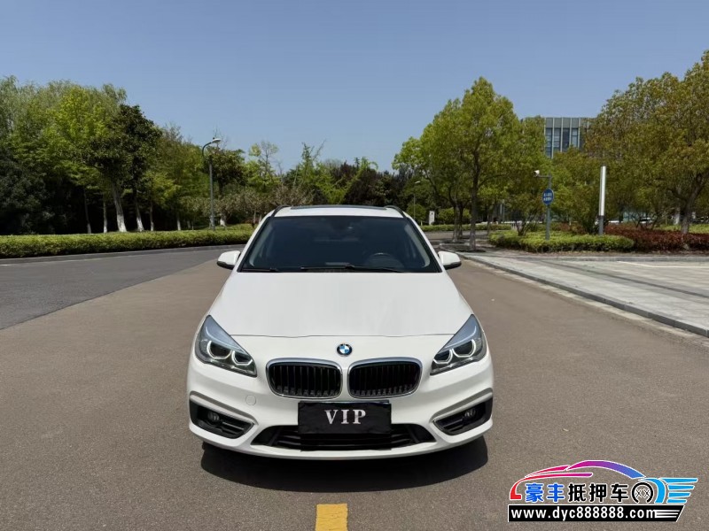 16年宝马2系轿车抵押车出售