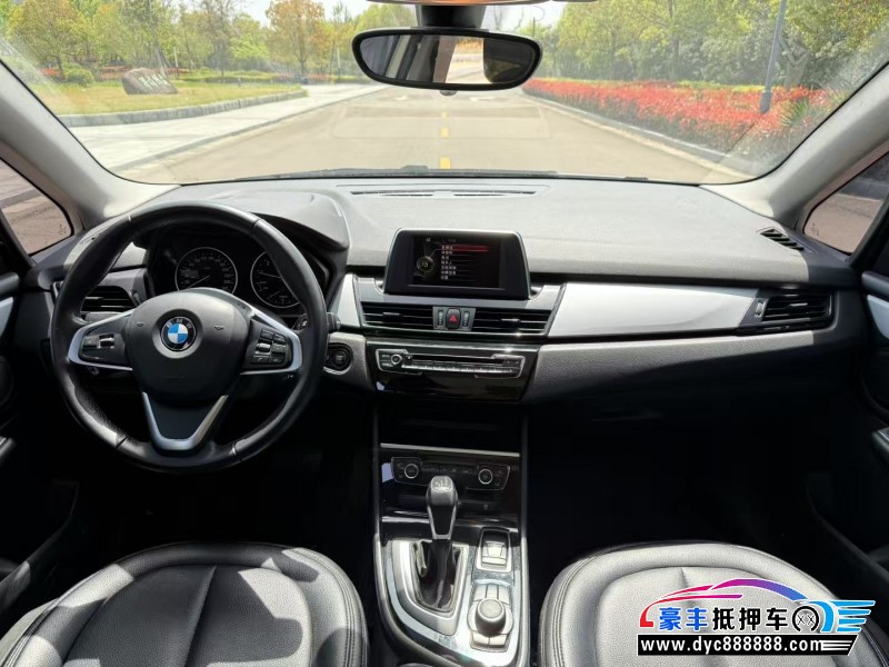 16年宝马2系轿车抵押车出售