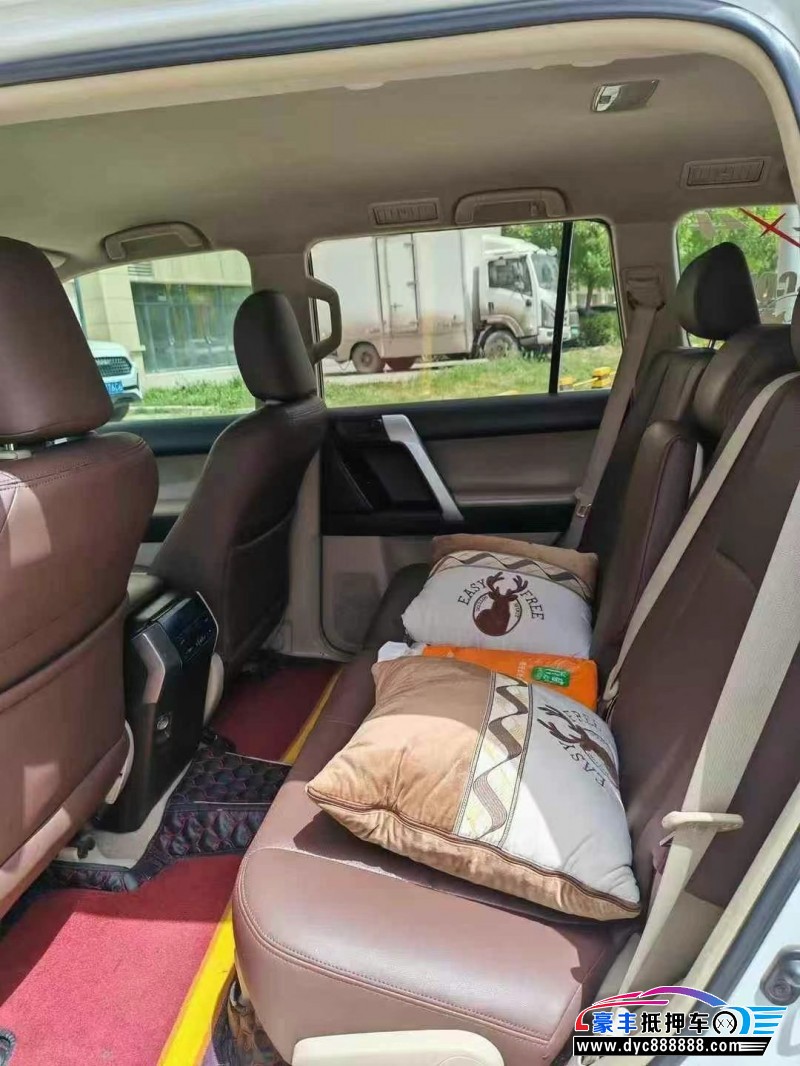 13年丰田普拉多（霸道）轿车抵押车出售