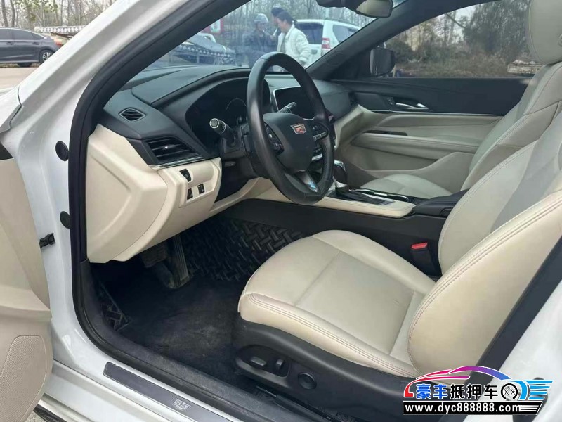 21年凯迪拉克CT4轿车抵押车出售