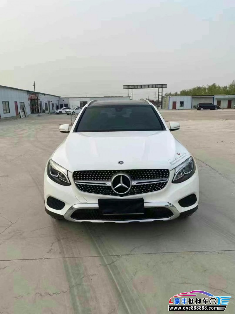 17年奔驰GLC轿车抵押车出售