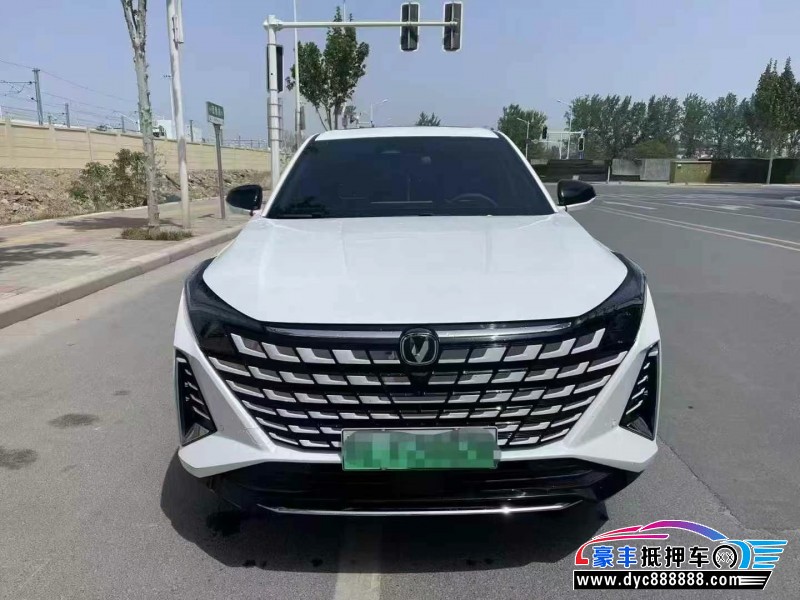 24年长安长安UNI轿车抵押车出售