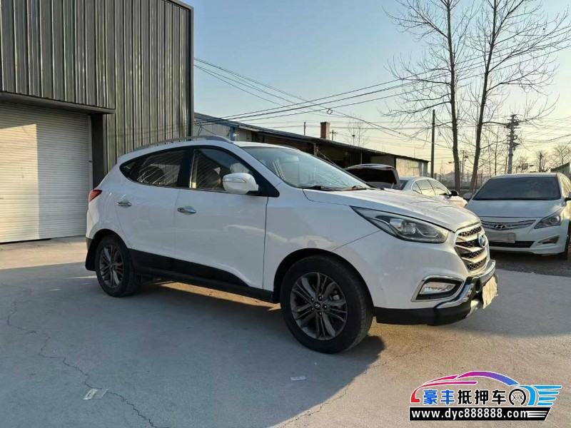 15年现代ix35轿车抵押车出售