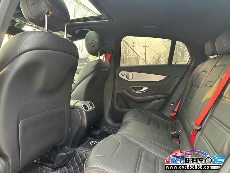 18年奔驰G级AMG轿车抵押车出售