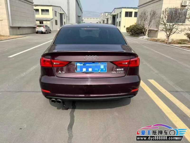 17年奥迪A3轿车抵押车出售