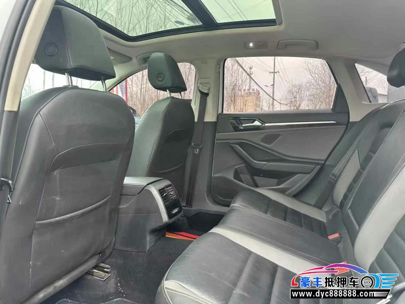 21年大众速腾轿车抵押车出售