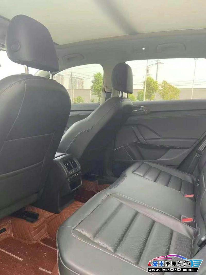 22年大众途岳轿车抵押车出售