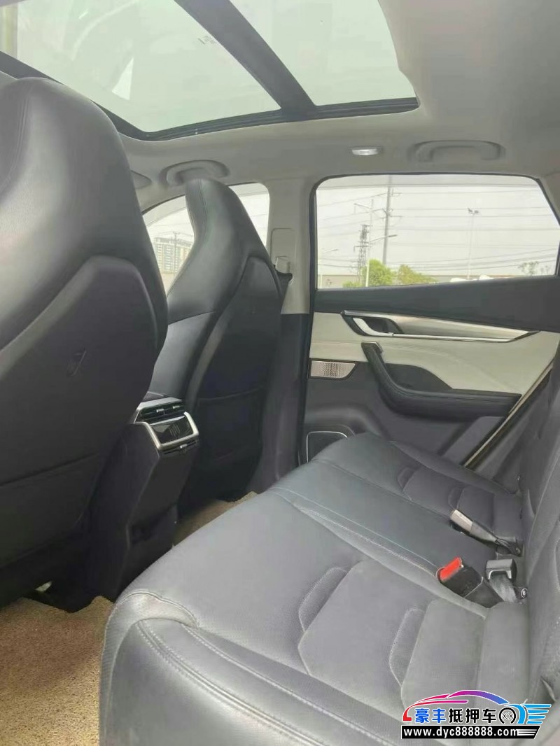 22年威马汽车ex5轿车抵押车出售