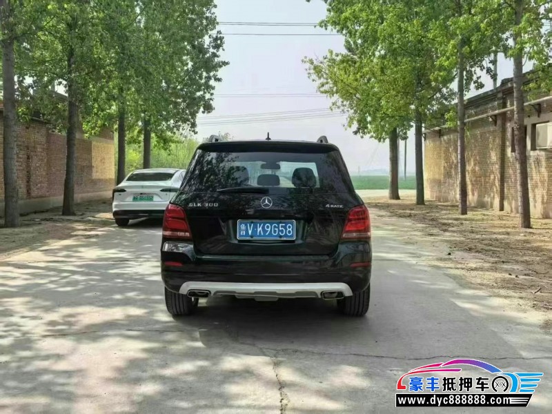 13年奔驰GLK轿车抵押车出售