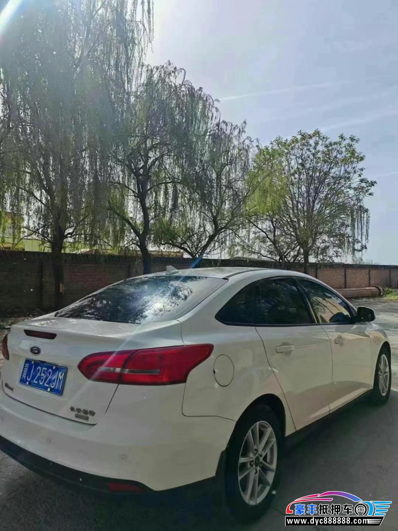 17年福特福克斯轿车抵押车出售