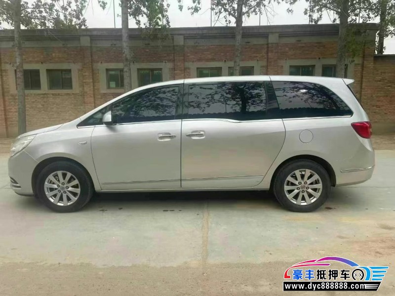 17年别克GL8轿车抵押车出售