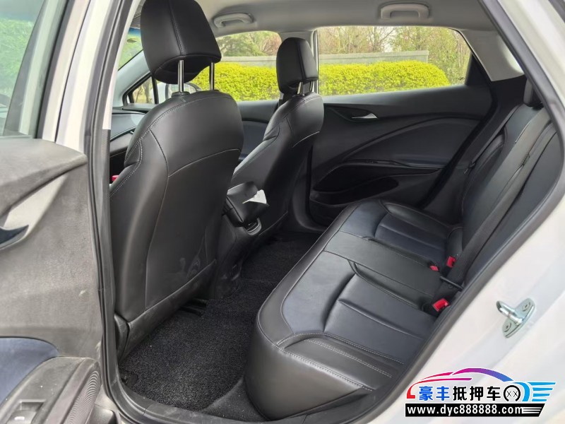 24年别克微蓝轿车抵押车出售