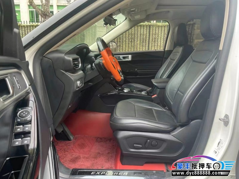 20年福特探险者轿车抵押车出售