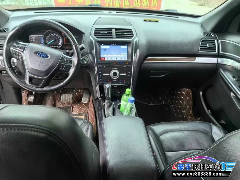 18年福特探险者轿车抵押车出售