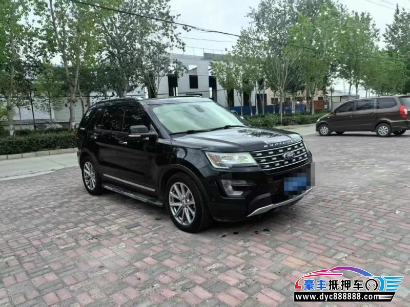 18年福特探险者轿车抵押车出售