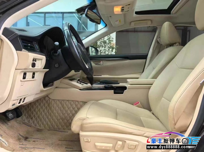 14年雷克萨斯ES轿车抵押车出售