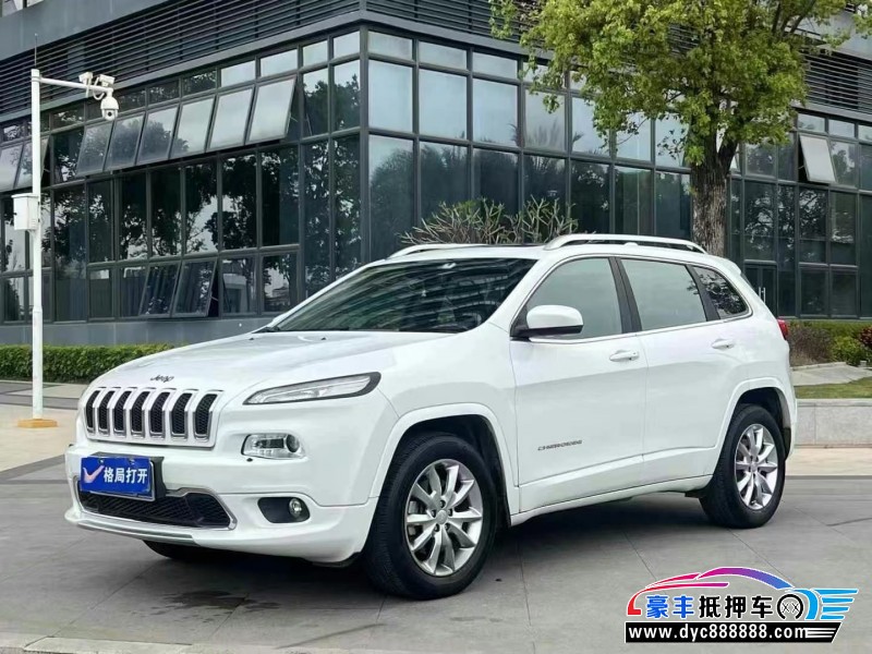 17年Jeep自由光轿车抵押车出售