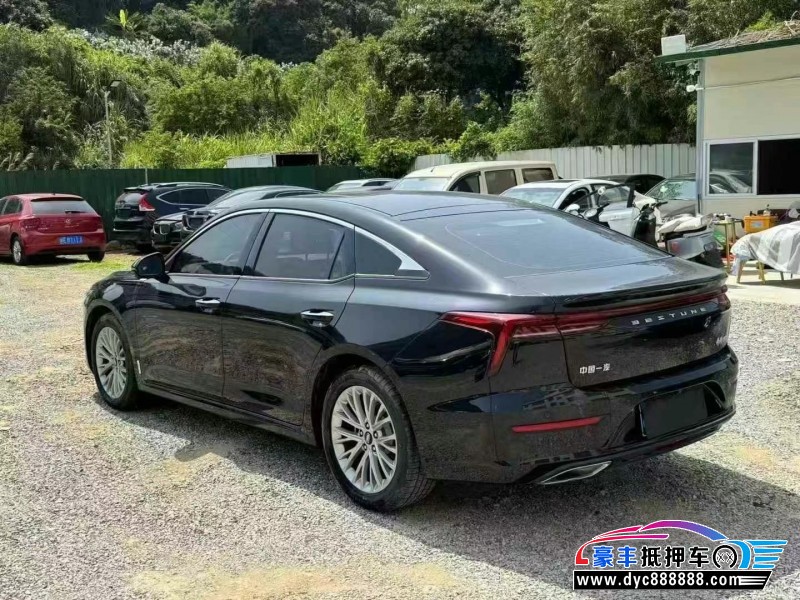 24年奔腾B70轿车抵押车出售