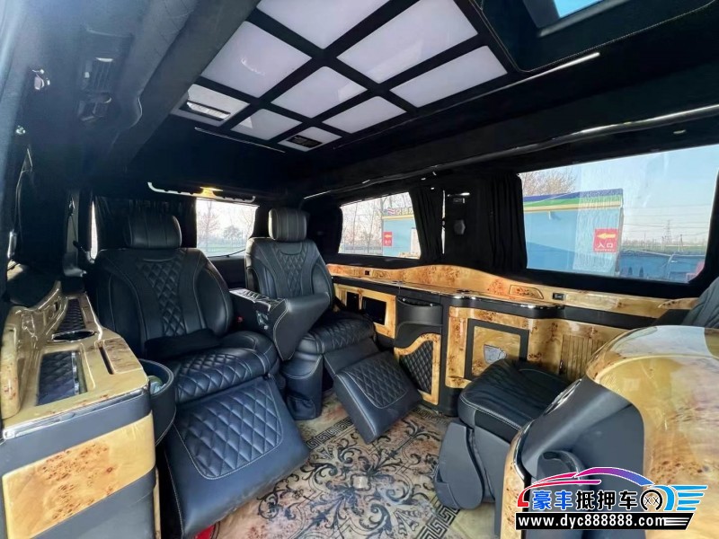 17年奔驰威霆MPV抵押车出售