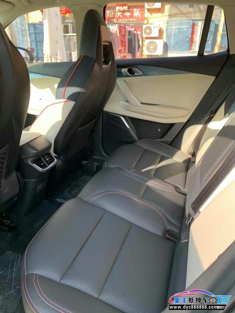 21年领克06SUV抵押车出售