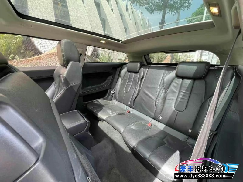 12年路虎揽胜极光轿车抵押车出售