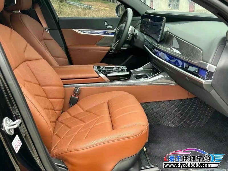 23年宝马7系轿车抵押车出售