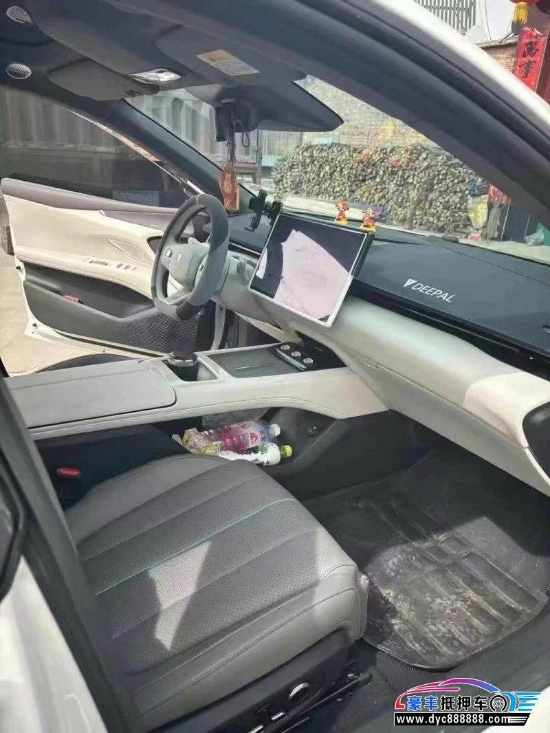 25年长安深蓝L07轿车抵押车出售